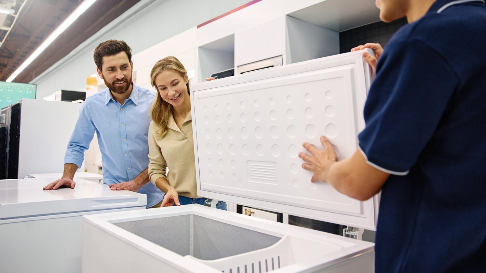 a-couple-is-exploring-freezer-options-with-help-fr-2025-03-24-08-12-12-utc-min